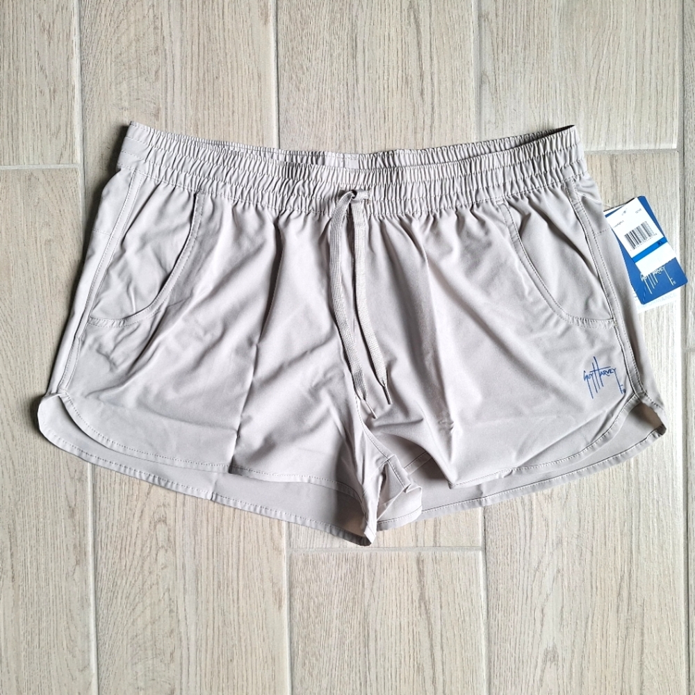 Guy Harvey Ladies Elastic Waist Beige Solid Shorts With Pockets - Size XL